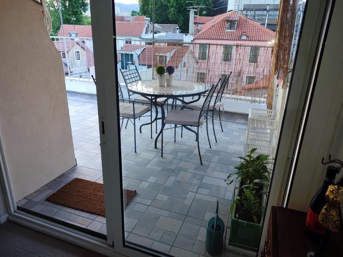 R&E Apartment Сплит Экстерьер фото